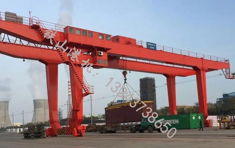 江蘇常州岸邊集裝箱起重機(jī)廠家起重機(jī)進(jìn)行檢查都是哪些內(nèi)容呢？