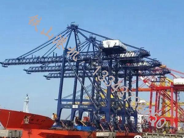 湖南衡陽岸橋廠家岸橋工作起來效率高，節(jié)省空間